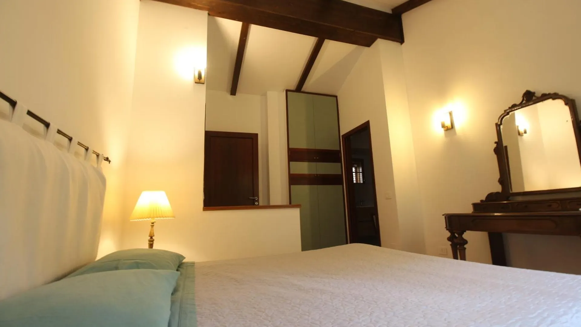 Villa Rosa Bianca Palermo 0*,